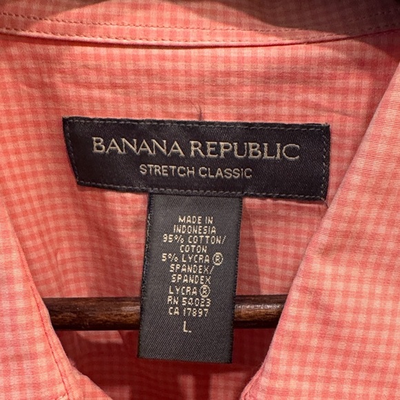 Banana Republic Men's Coral Stretch Shirt - Picture 2 of 3